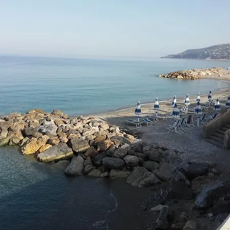 Sea Garden ホテル 3*