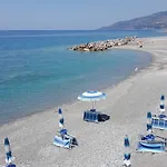 Sea Garden Szálloda 3*