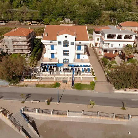 Hotel Sea Garden 3*