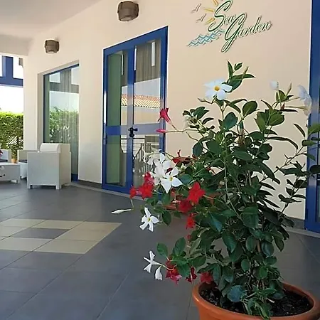 Sea Garden 3* Acquappesa