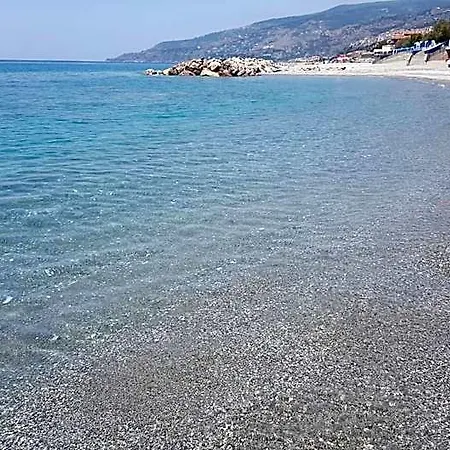 Sea Garden فندق أكوابيسا