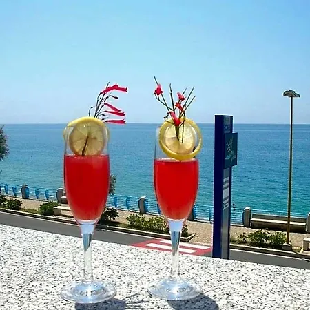 فندق Sea Garden أكوابيسا