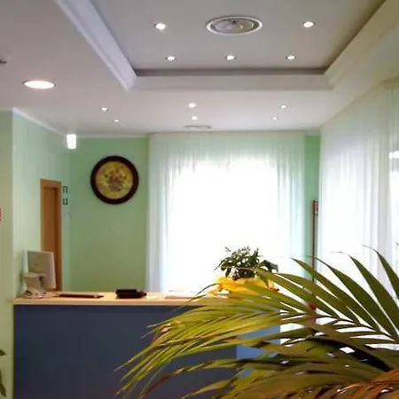 Sea Garden Hotel 3*