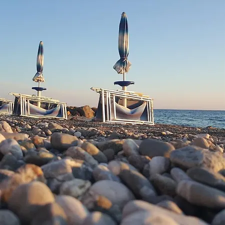 Sea Garden 3*