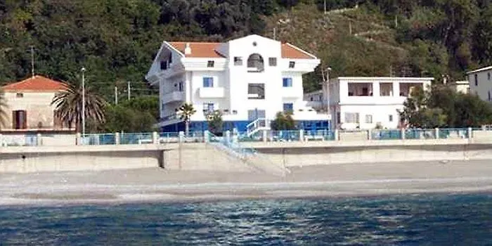 海洋花园酒店 3*